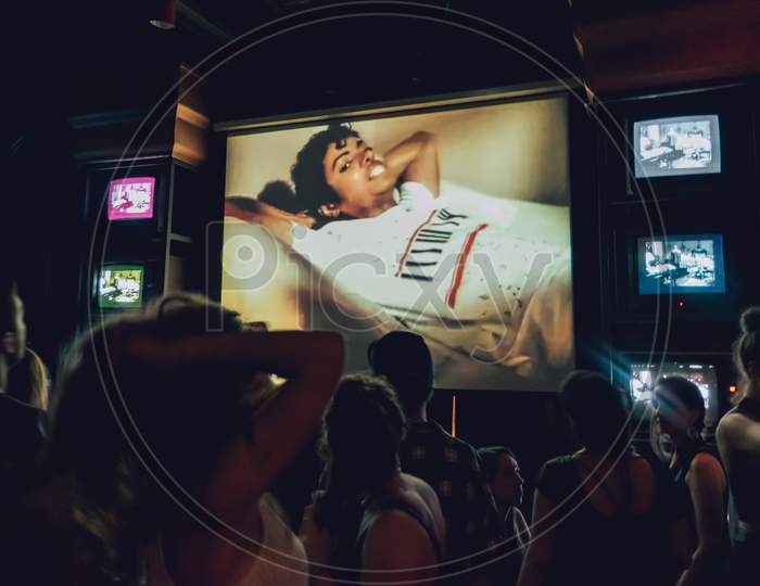 Video Projection Michael Jackson In A Party