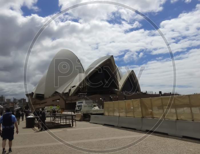 Sydney Nsw, Australia ,22/10/2014 ,Opera House Attract Lots Of Tourists ,Famous Destination