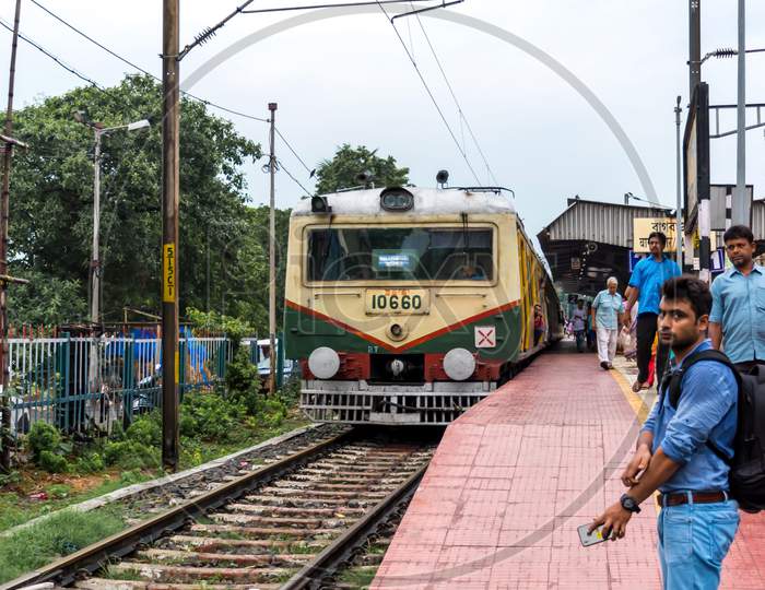 City Local Train Of The Indian Railways Train Has Arrived At Bagbazar Station. Kolkata, India On August 2019