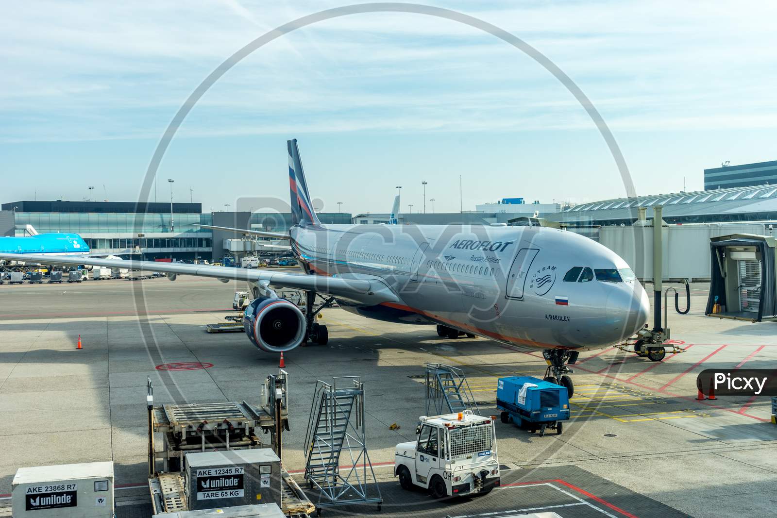 Schiphol, Amsterdam, Netherlands - 4 November 2018 : Aeroflot Russian Planes Waiting At The Airport Dock