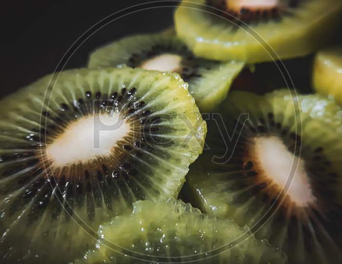 Macro photography of kiwifruit.