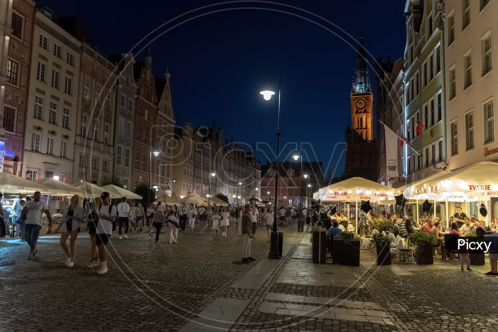 Gdansk, North Poland - August 13, 2020: Wide Angle Shot Of City Center Main Square And People Walking During Covid 19 Time