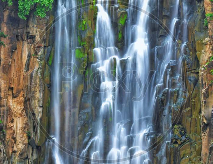 patalpani waterfall
