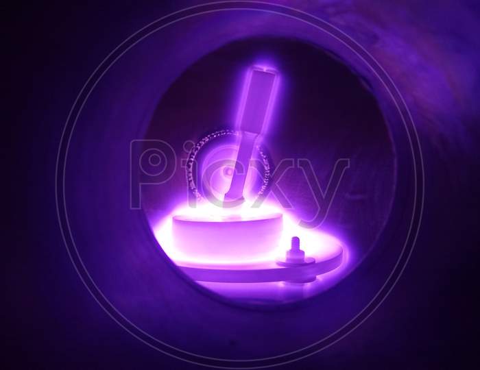 Glow of plasma nitriding process