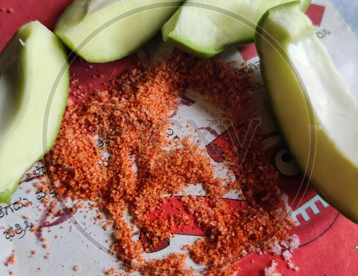Raw Mango with Salt & Chilli Powder
