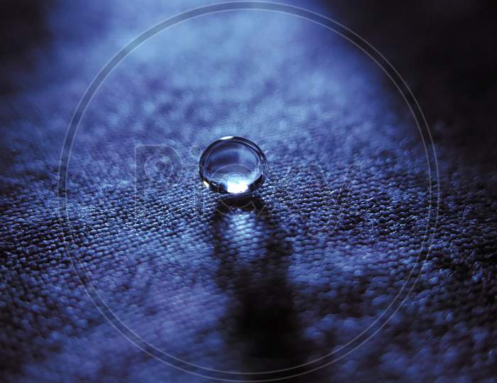 Water droplet macro photography