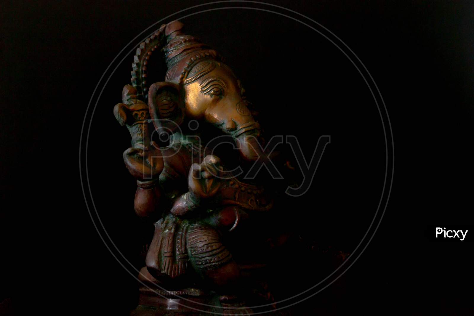 Lord Ganesha Wallpaper 4K, Little Ganesha, Ganapati Bappa