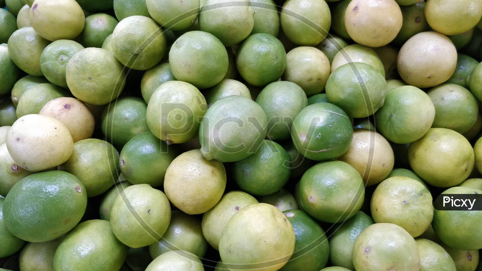 heap of limes