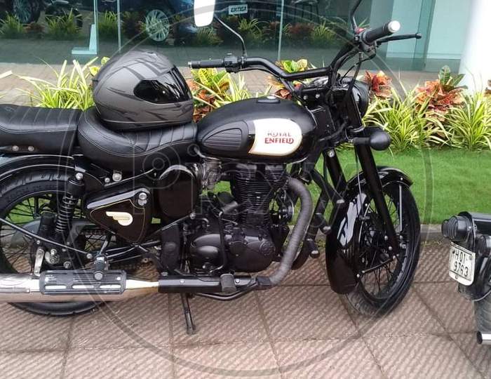 Well maintained Royal enfield classic 350cc