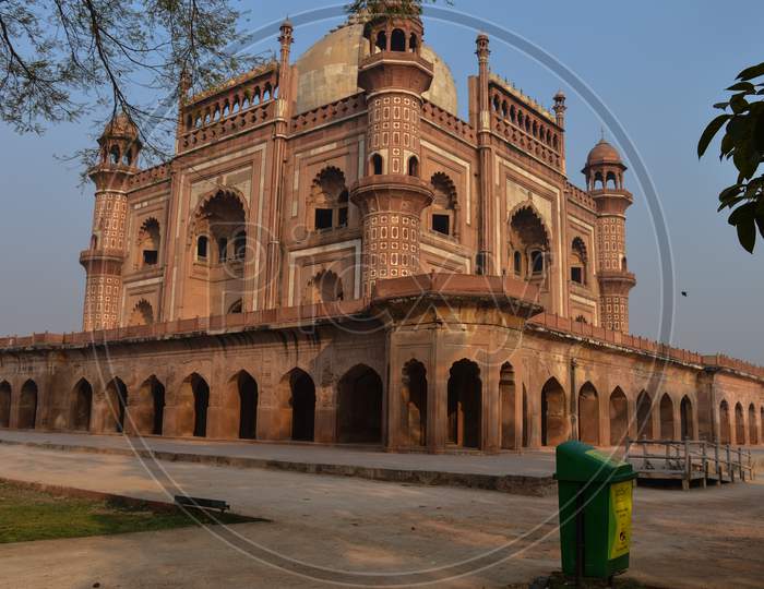 A Mesmerizing View Of Safdarjung Tomb Memorial And Dustbin From The Side Of Lawn At Winter Morning.