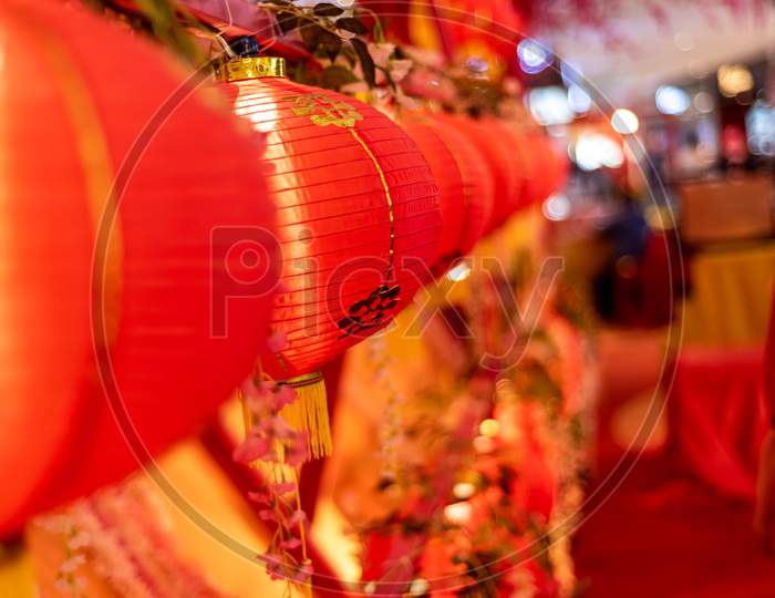 Selective Focus In Chinese Lanterns