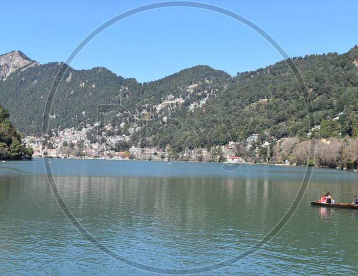 A beautiful lake with hill