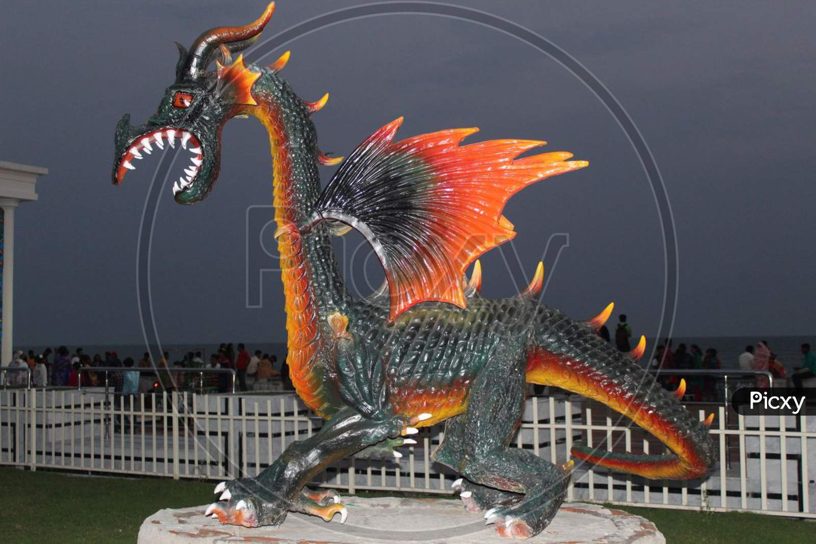 A beautiful dragon statue