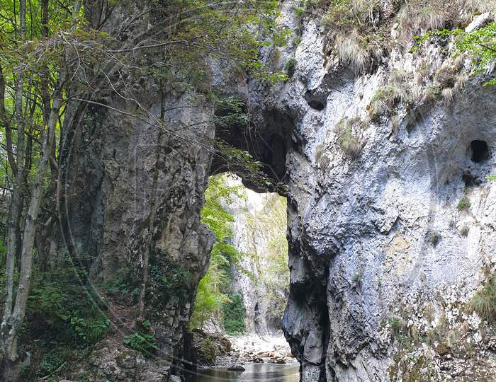 Cheile Rametului Entrance Stone Arch, Transylvania