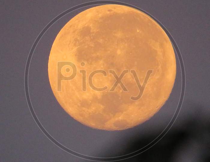 Moon, zoom view