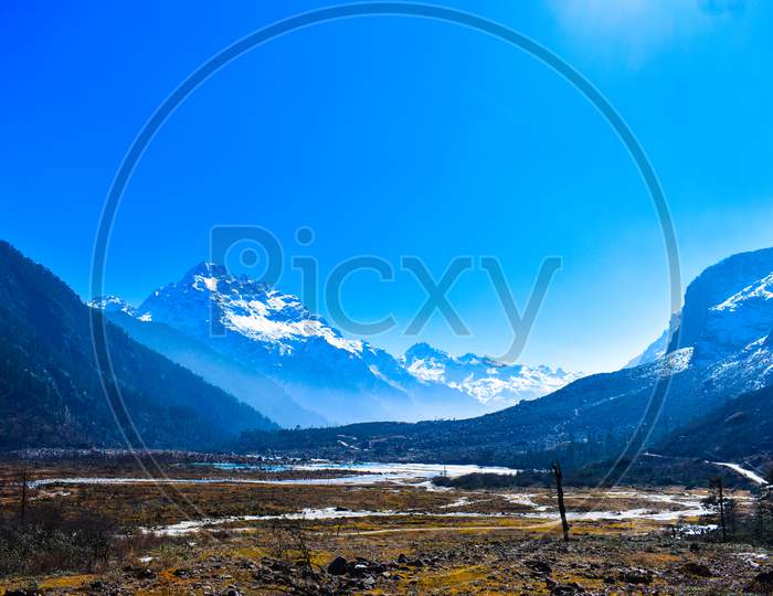 A Mountain view Landscape in  Sikkim Yumthang Valley