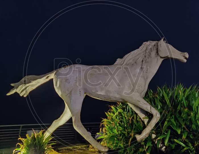 Statue of horse