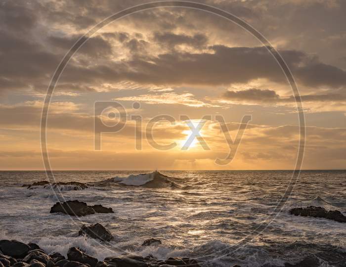 The sunrise || sunlight || ocean || shore || cloud || sea