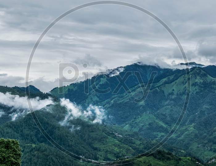 Cloud playing in Barot valley