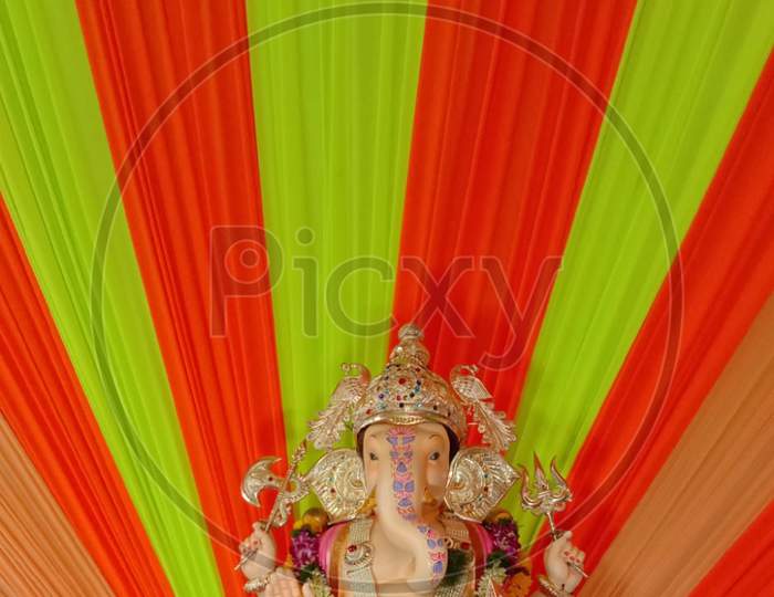 Lard Ganesha1