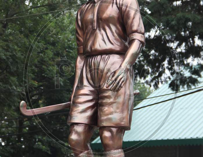 Statue of Great Indian Hockey Player, Major Dhyan Chand in the main market.