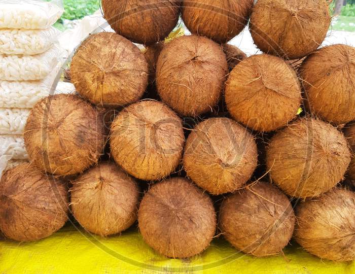 Coconut sale as offerings of hindu temple.