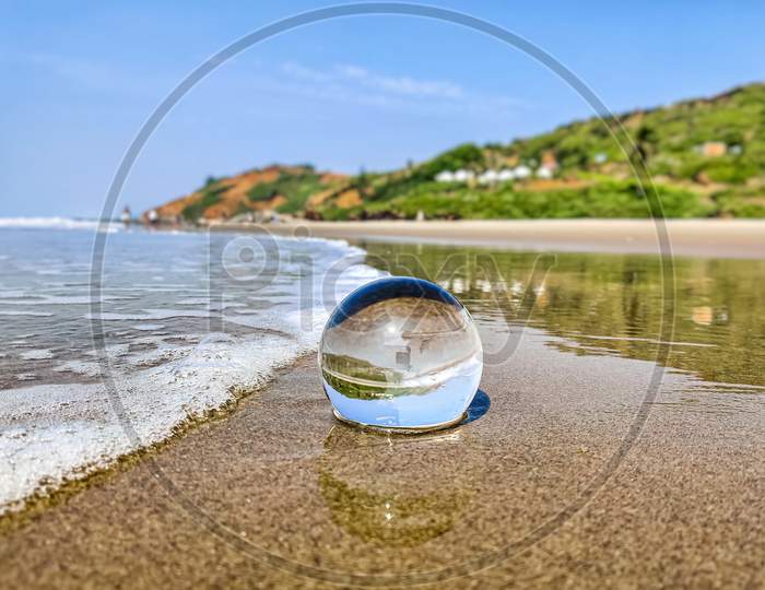 Lensball at beach