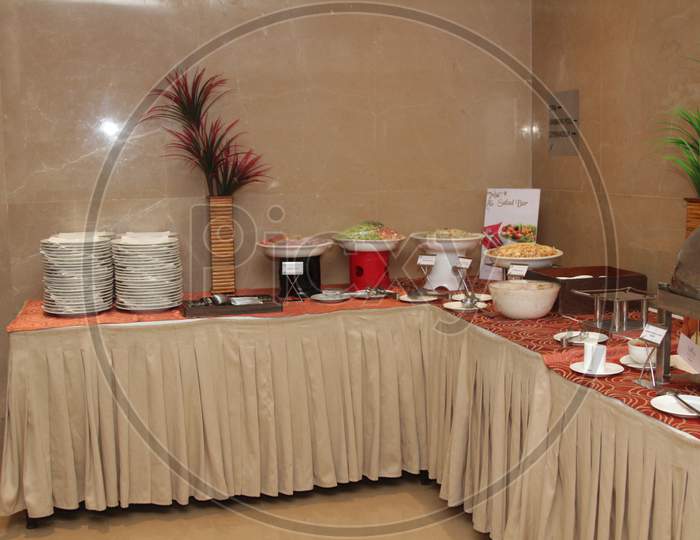 food catering in wedding
