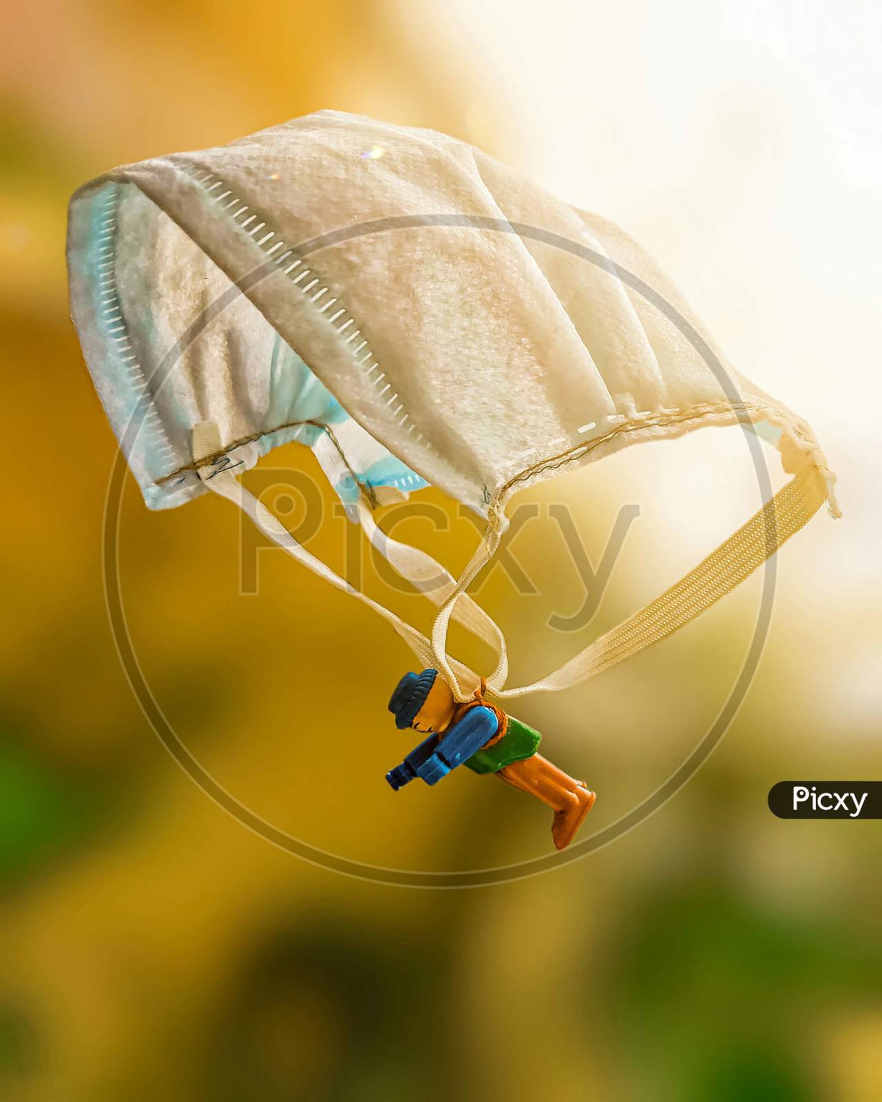 Covid19 Mask, parachute, toy