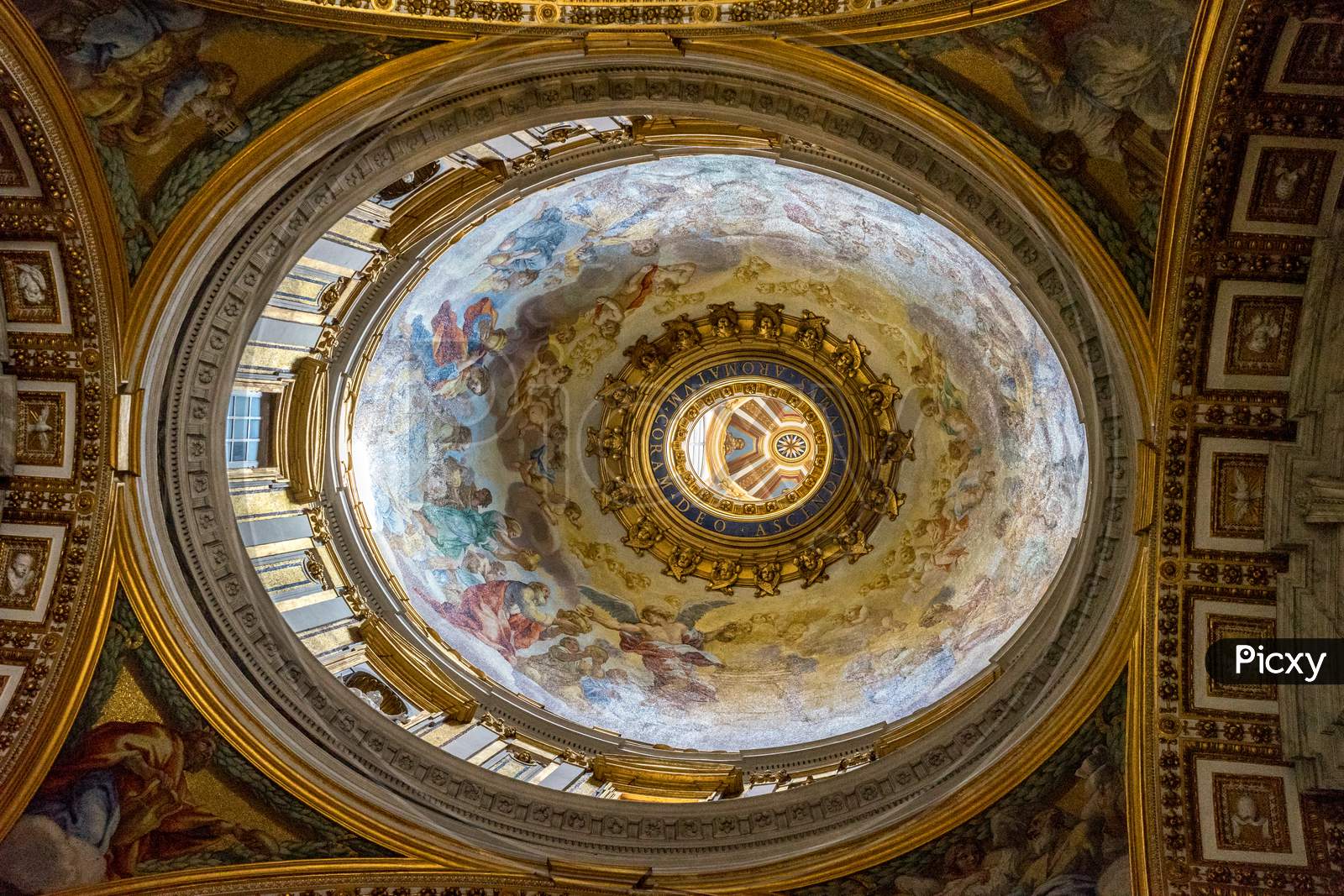 Vatican City, Italy - 23 June 2018: Decoration On The Ceiling Dome Of Saint Peter'S Basilica At St. Peter'S Square In Vatican City