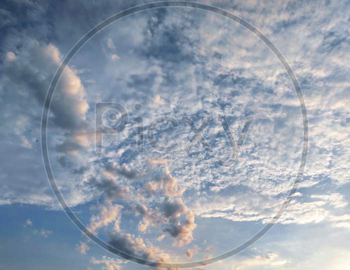 Sunlight×Remove Cumulus×Remove Sky×Remove Daytime×Remove Circle×Remove Cloud×Remove Atmosphere×Remove Meteorological phenomenon×Remove Space×Remove