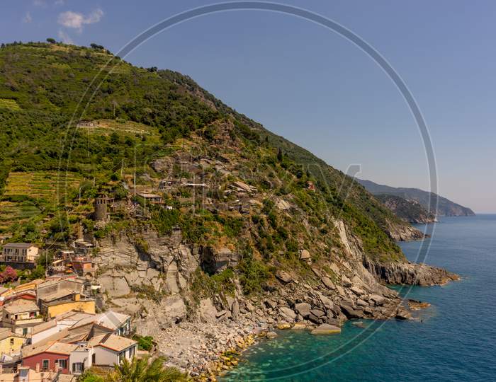 Italy, Cinque Terre, Vernazza, Vernazza, Scenic View Of Sea And Buildings Against Clear Sky