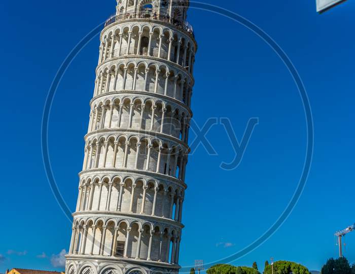 Pisa, Italy - 25 June 2018: Tourists At The Leaning Tower Of Pisa In Tuscany, Italy With Tickets