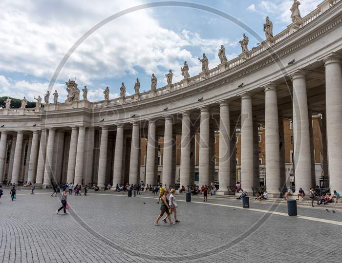 Vatican City, Italy - 23 June 2018: Colonnades Of St. Peter'S Square In Vatican Cityvatican City, Italy - 23 June 2018: Colonnades Of St. Peter'S Square In Vatican City