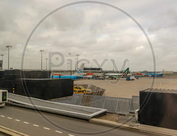 Amsterdam, Schiphol - 22 June 2018: Klm And Alitalia Planes At The Schiphol Airport