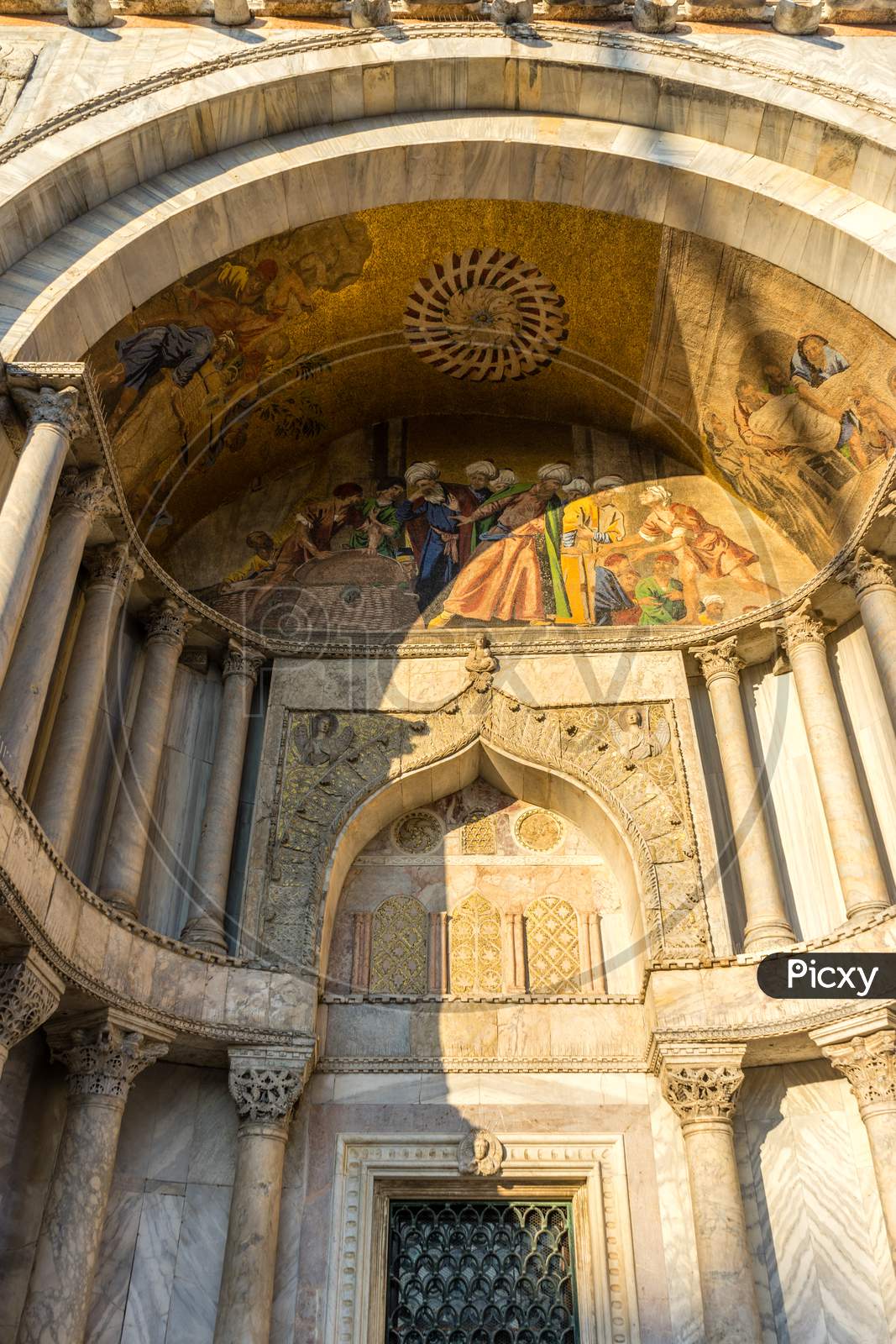 Italy, Venice, St Mark'S Basilica, Low Angle View Of Sculpture Of Building