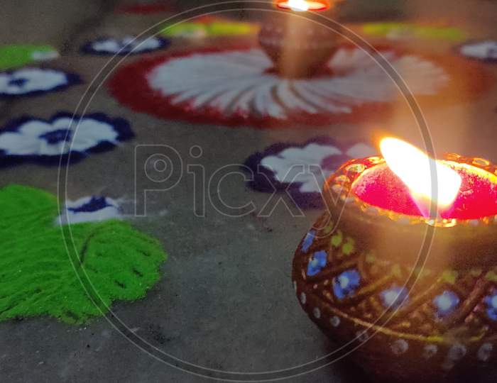 Candle lights /Rangoli/diwali hd photo2020
