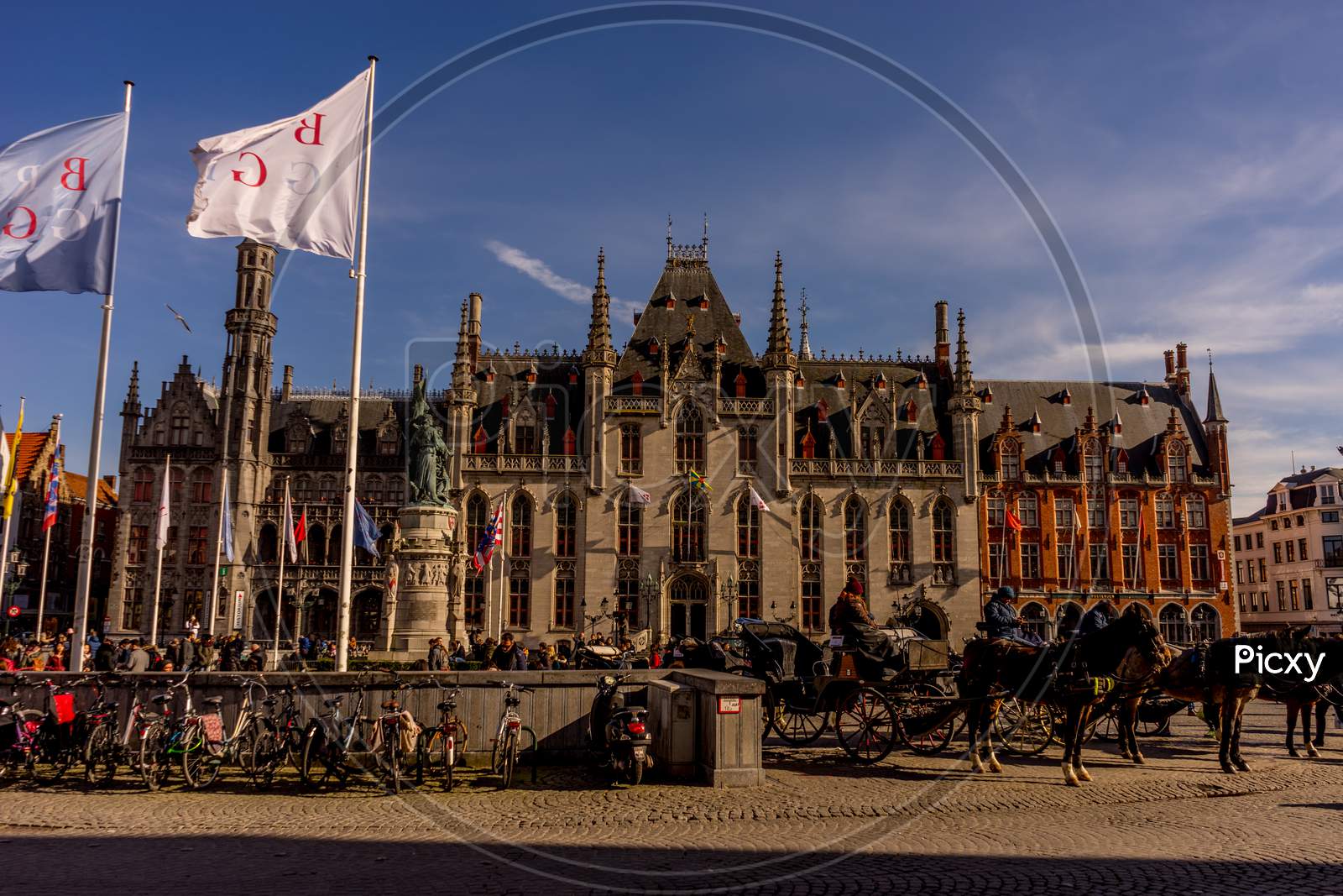 Bruges, Belgium - 17 February 2018: A Horse Cart Is Parked In Front Of The Provincial Court In Bruges, Belgium