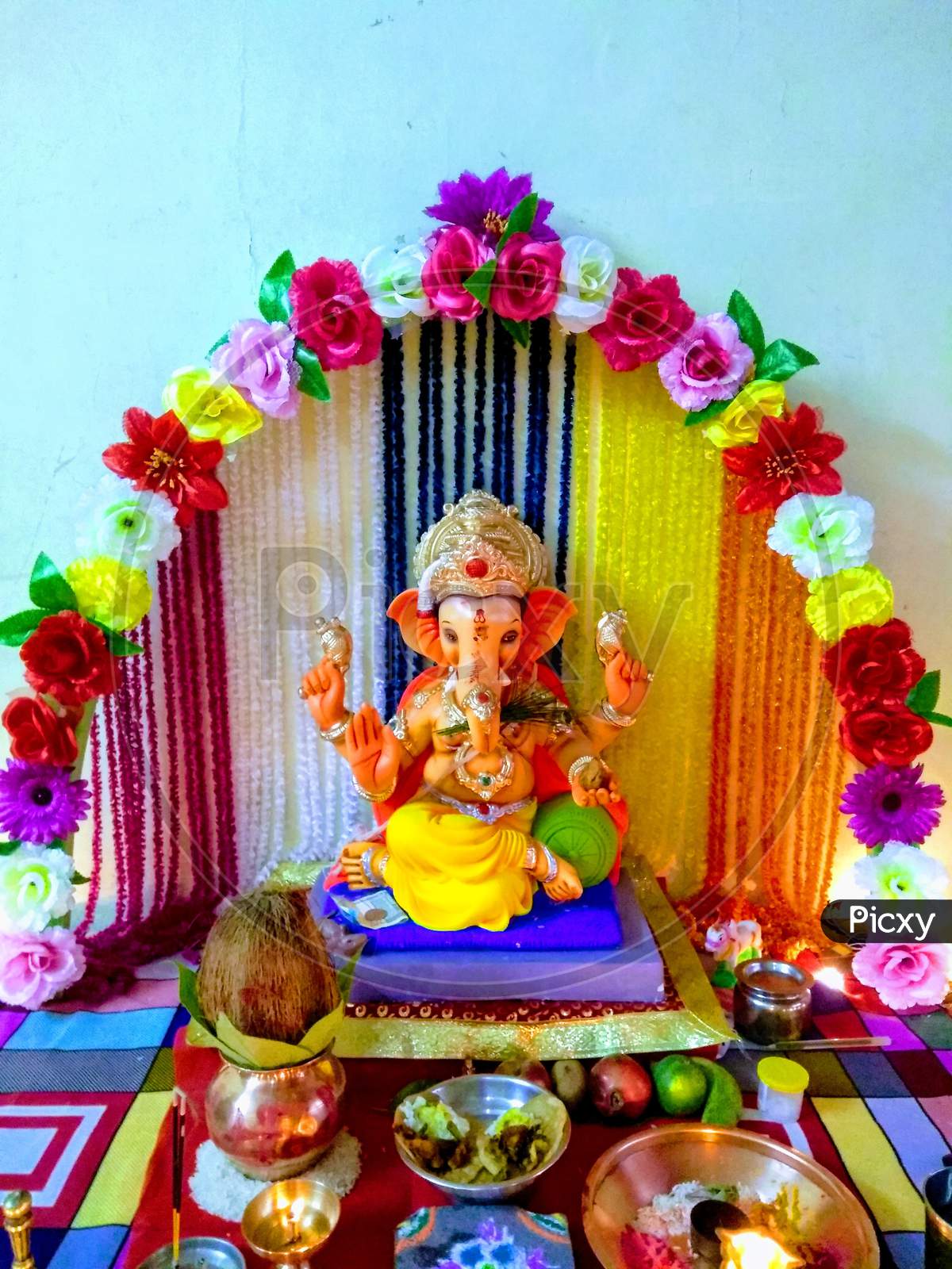 Share 158+ Background Decoration For Ganesh Chaturthi - Seven.edu.vn