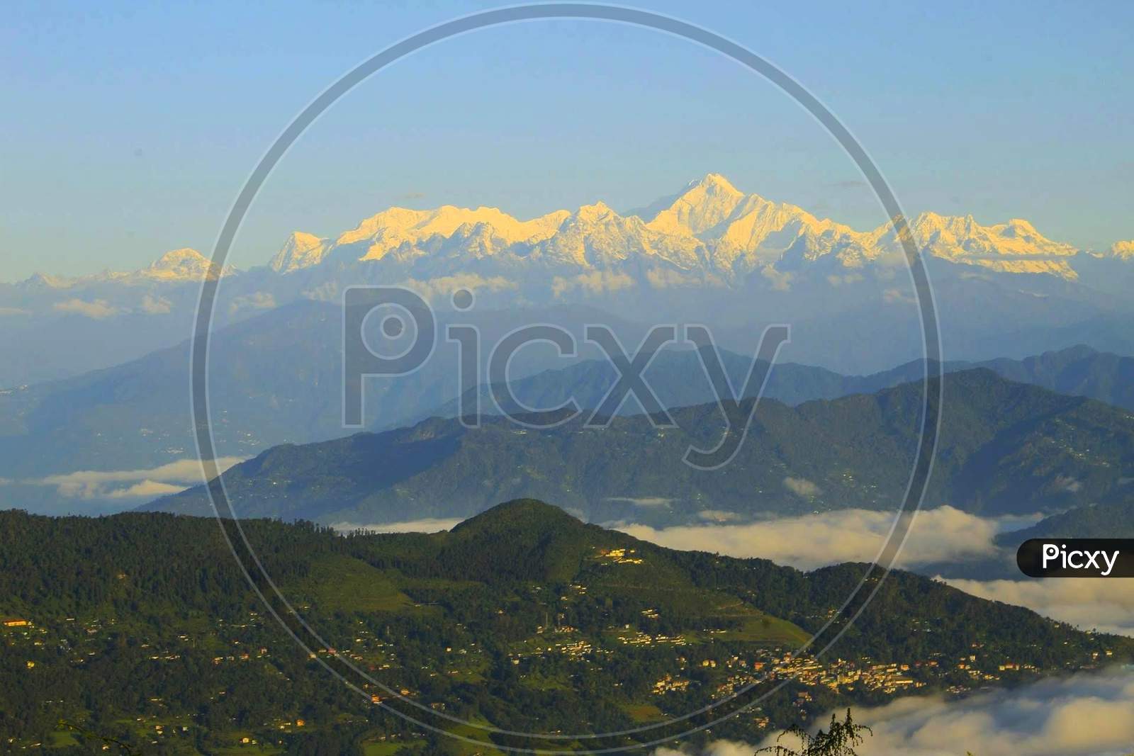 View Kanchenjunga from Rishop Oct 19