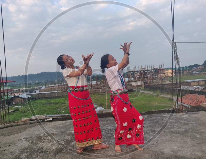 North girls dancing photo, Arunachal Pradesh
