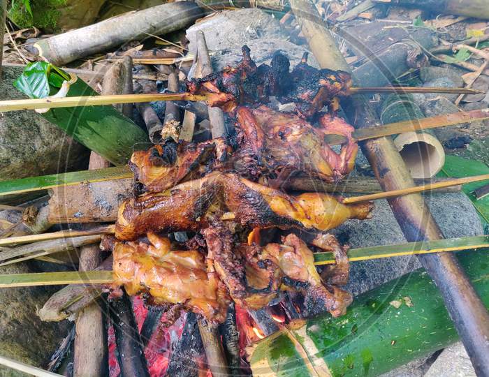 Chicken roasting in jungle of Arunachal Pradesh | North East India
