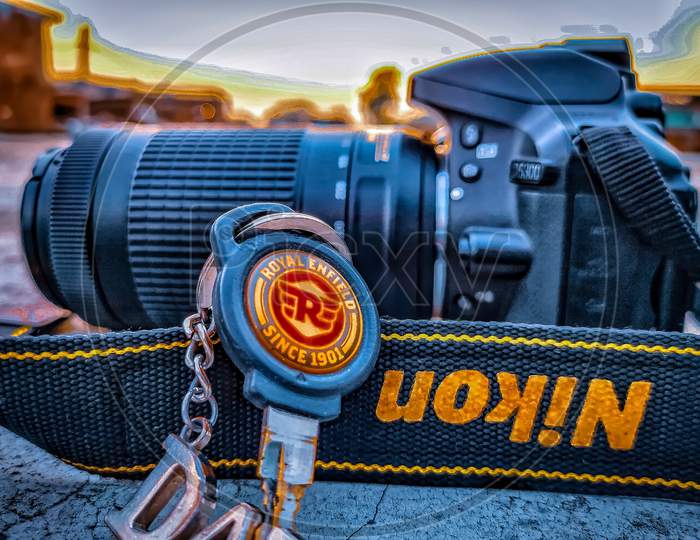 DSLR camera and key chain
