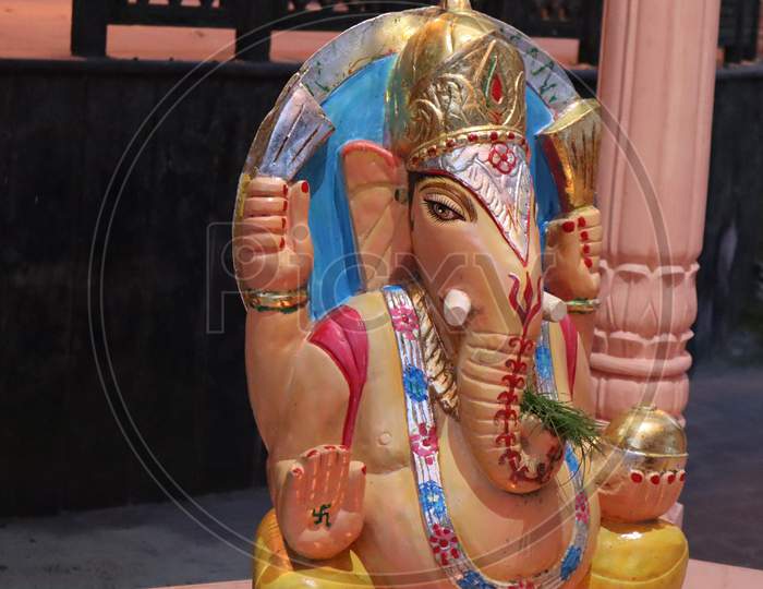 Beautiful lord Ganesha!