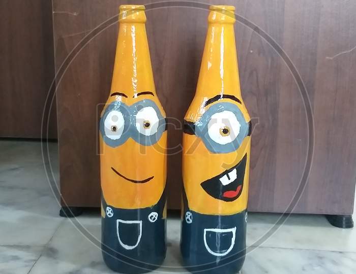 Minion bottle art