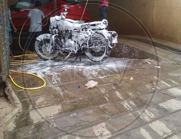 Water wash bullet bike