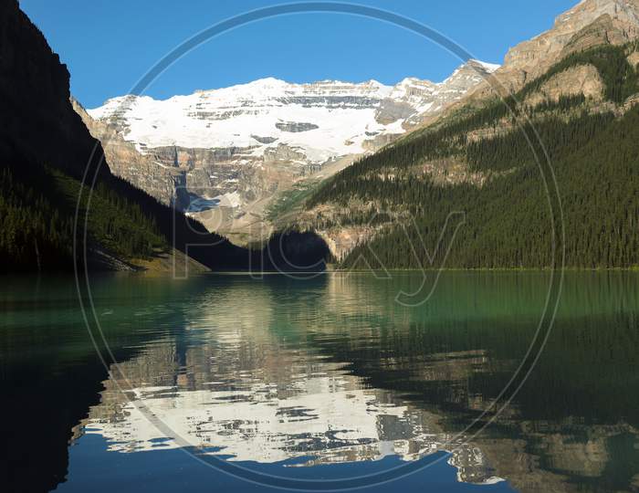 A Views Of Lake And Mountain In Canada . Travel And Hd Wallpapers Concept.