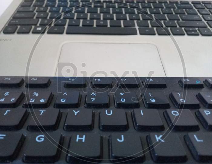 Laptop external keyboard