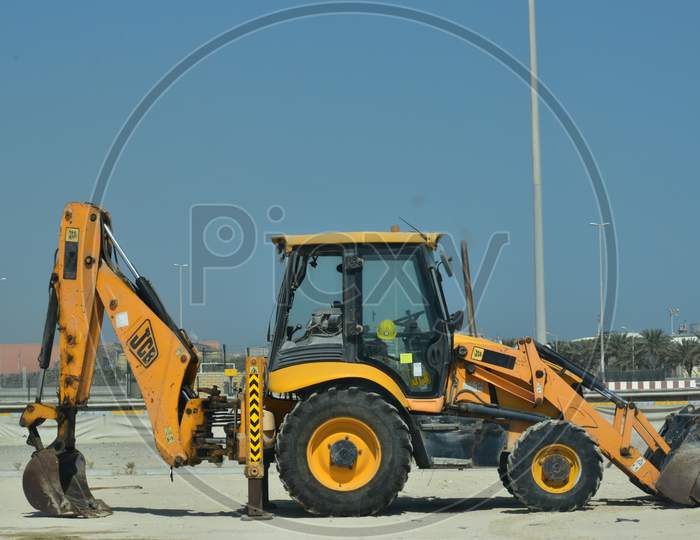 A Jcb Digger On A Construction Site In The Abu Dhabi,Uae.23.09.2020.