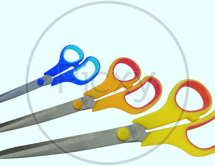 Very Useful and Habdy Scissors